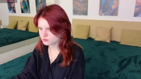Snapshot of fox_cutee chatting on 07-22-26, 02:36 Fox online show from 07-22-26, 02:36