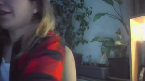 fox_red_lady7 online show from 03-02-25, 06:40