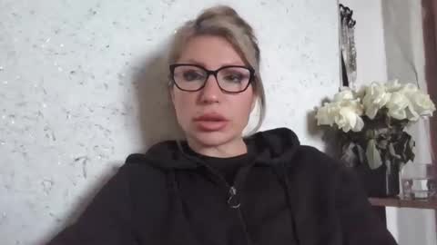 fox_red_lady7 online show from 02-02-26, 10:03