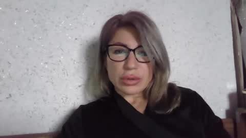 fox_red_lady7 online show from 02-14-26, 10:12