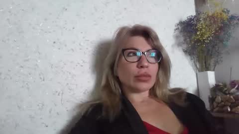 fox_red_lady7 online show from 03-05-26, 09:49