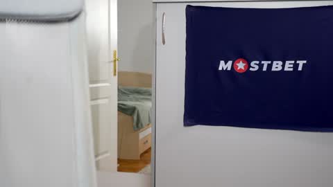 CUSTOM PHOTOS AND VIDEOS -  online show from 01-12-25, 02:19