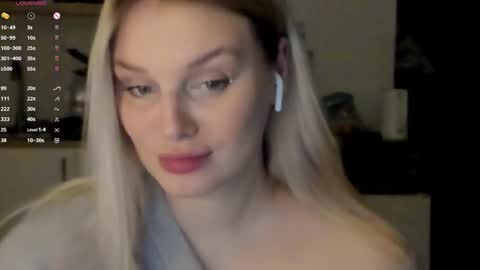 Snapshot of foxfrromearth chatting on 12-07-24, 02:20 i am your baby Alien online show from 12-07-24, 02:20