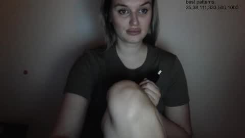 Snapshot of foxfrromearth chatting on 02-06-25, 09:28 i am your baby Alien online show from 02-06-25, 09:28