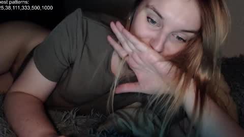Snapshot of foxfrromearth chatting on 02-21-25, 11:43 i am your baby Alien online show from 02-21-25, 11:43