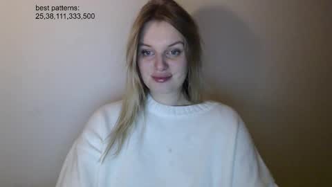 Snapshot of foxfrromearth chatting on 03-08-25, 06:58 i am your baby Alien online show from 03-08-25, 06:58