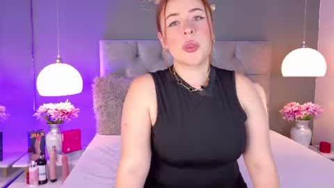 Snapshot of foxienova chatting on 07-06-26, 02:47 Foxie online show from 07-06-26, 02:47