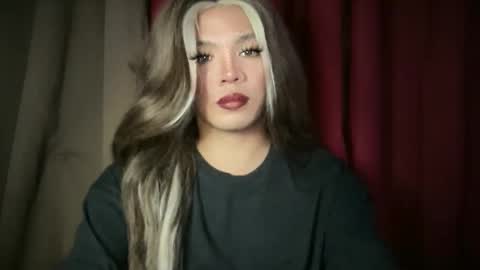 Snapshot of foxli_xx chatting on 02-05-26, 07:02 KITTY online show from 02-05-26, 07:02