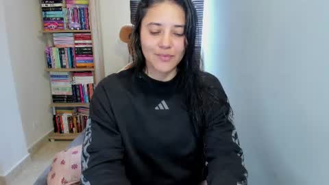 Snapshot of foxwen chatting on 07-24-26, 03:43 wen. online show from 07-24-26, 03:43