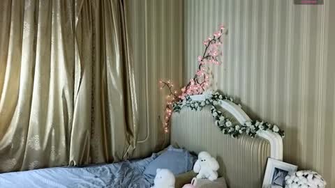 Petra online show from 02-25-26, 02:37