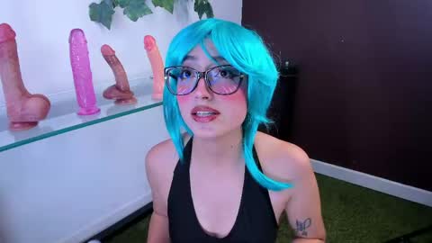 Snapshot of foxy_aleja chatting on 05-16-26, 06:07 foxy_aleja online show from 05-16-26, 06:07