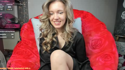 Snapshot of foxy_blond chatting on 01-28-25, 10:12 Foxy online show from 01-28-25, 10:12