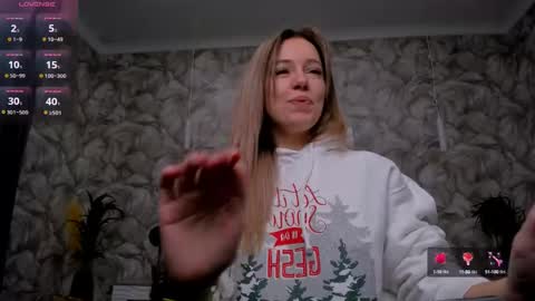 Snapshot of foxy_blond chatting on 02-24-25, 03:33 Foxy online show from 02-24-25, 03:33
