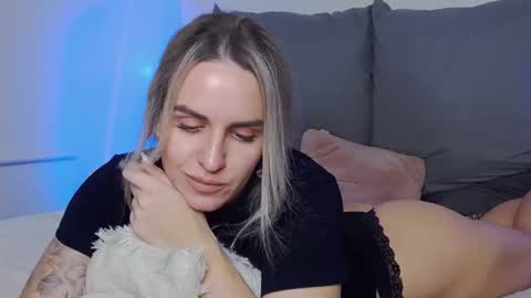 Foxy Kimmi online show from 11-26-25, 07:09