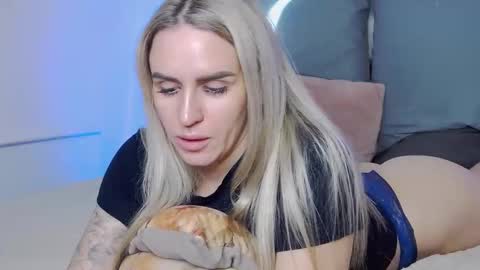 Foxy Kimmi online show from 01-18-26, 06:17