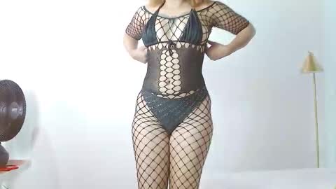 Snapshot of foxy_lexy chatting on 02-08-25, 12:50 foxy_lexy online show from 02-08-25, 12:50