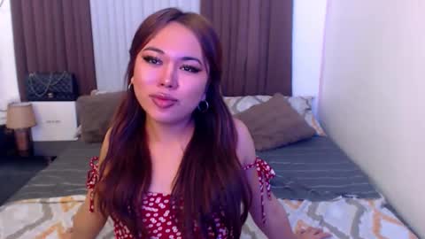 Ms. FOX online show from 09-10-25, 07:08