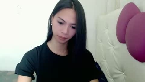Daniela online show from 11-15-25, 01:47
