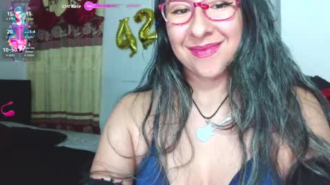 Snapshot of foxymalish chatting on 04-11-26, 05:01 Malishka online show from 04-11-26, 05:01