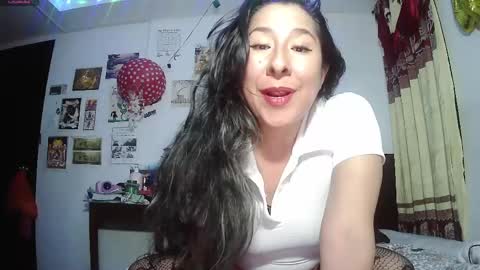 Snapshot of foxymalish chatting on 04-27-26, 02:53 Malishka online show from 04-27-26, 02:53