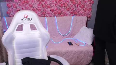 Maya online show from 04-13-26, 04:18