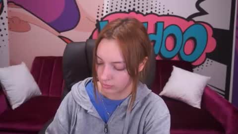 Snapshot of foxymayy chatting on 07-30-26, 06:34 Maya online show from 07-30-26, 06:34