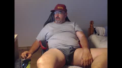 Snapshot of fraboys chatting on 05-08-26, 05:24 Fraboys online show from 05-08-26, 05:24