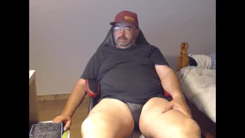 Snapshot of fraboys chatting on 05-15-26, 05:58 Fraboys online show from 05-15-26, 05:58