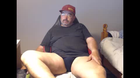 Snapshot of fraboys chatting on 05-18-26, 02:45 Fraboys online show from 05-18-26, 02:45