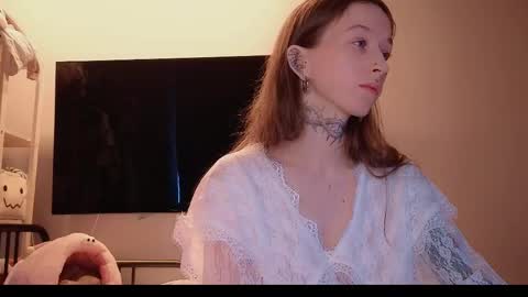 fran_bow online show from 04-23-26, 01:46