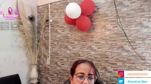 Snapshot of francesca_bbw chatting on 02-18-25, 07:54 online show from 02-18-25, 07:54