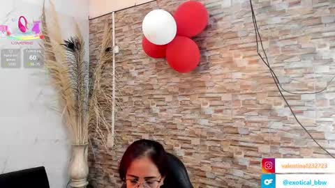 Snapshot of francesca_bbw chatting on 02-24-25, 06:38 online show from 02-24-25, 06:38