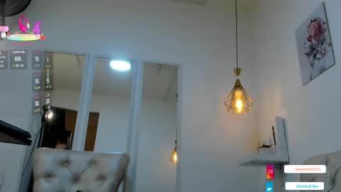 Snapshot of francesca_bbw chatting on 02-27-25, 04:09 online show from 02-27-25, 04:09