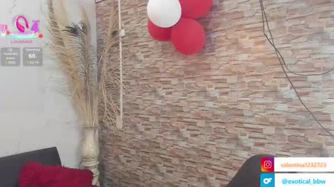 Snapshot of francesca_bbw chatting on 03-01-25, 06:35 online show from 03-01-25, 06:35