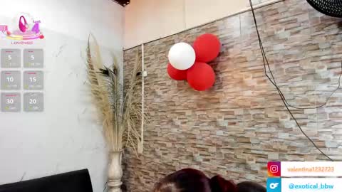 Snapshot of francesca_bbw chatting on 03-05-25, 06:33 online show from 03-05-25, 06:33