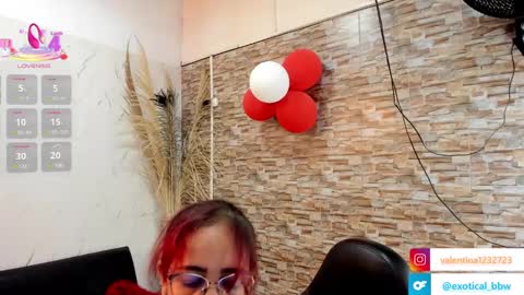 Snapshot of francesca_bbw chatting on 03-12-25, 09:34 online show from 03-12-25, 09:34