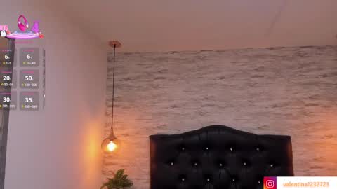 Snapshot of francesca_bbw chatting on 10-05-25, 05:33 online show from 10-05-25, 05:33