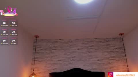 Snapshot of francesca_bbw chatting on 10-28-25, 03:10 online show from 10-28-25, 03:10