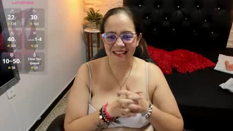 Snapshot of francesca_bbw chatting on 01-13-26, 03:01 online show from 01-13-26, 03:01