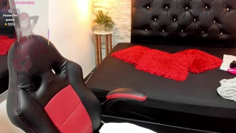 Snapshot of francesca_bbw chatting on 01-15-26, 02:38 online show from 01-15-26, 02:38