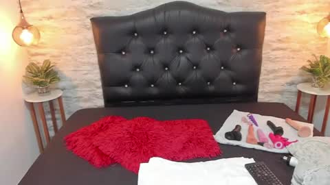          online show from 07-22-26, 02:36