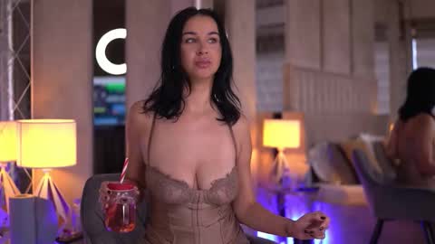 Snapshot of francescadante chatting on 09-13-25, 05:07 francescadante online show from 09-13-25, 05:07