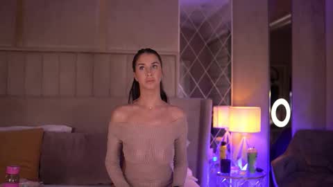 Snapshot of francescadante chatting on 12-22-25, 07:16 francescadante online show from 12-22-25, 07:16