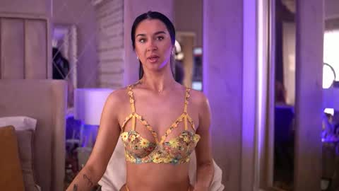 Snapshot of francescadante chatting on 03-13-26, 06:53 francescadante online show from 03-13-26, 06:53