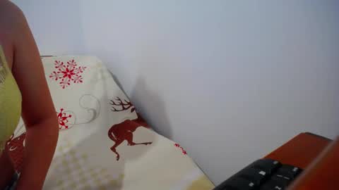 Snapshot of franceskcaa chatting on 01-06-25, 06:31 franceskcaa online show from 01-06-25, 06:31