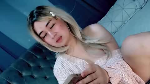 Snapshot of franchesca_fucks chatting on 05-04-26, 05:53 LOVE online show from 05-04-26, 05:53