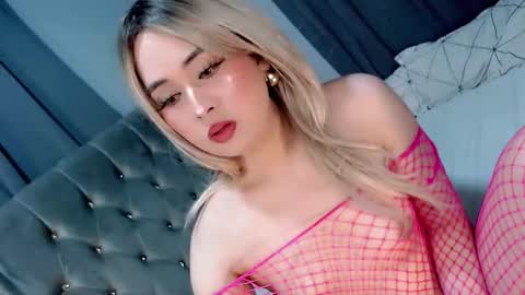 Snapshot of franchesca_fucks chatting on 05-09-26, 09:14 LOVE online show from 05-09-26, 09:14
