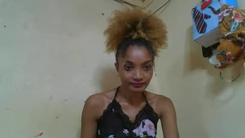Snapshot of francinoli chatting on 05-23-26, 07:07 Francinoli online show from 05-23-26, 07:07