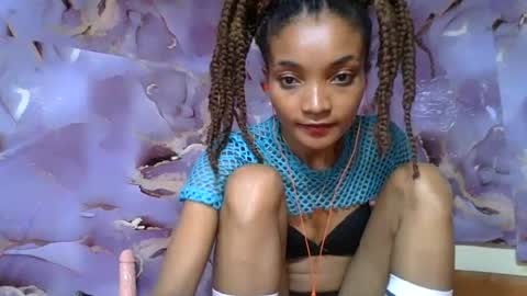 Snapshot of francinoli chatting on 06-14-26, 04:42 Francinoli online show from 06-14-26, 04:42