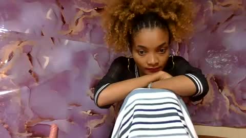 Snapshot of francinoli chatting on 06-20-26, 07:55 Francinoli online show from 06-20-26, 07:55